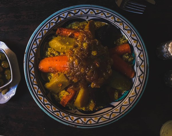 Comment réaliser un couscous marocain authentique ?