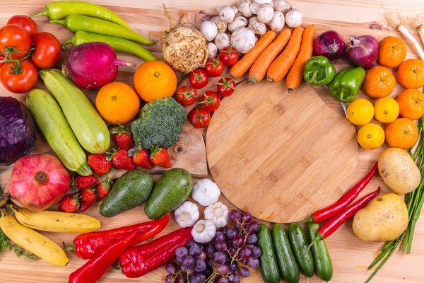 Comment adapter ses recettes en fonction des saisons et des produits locaux ?